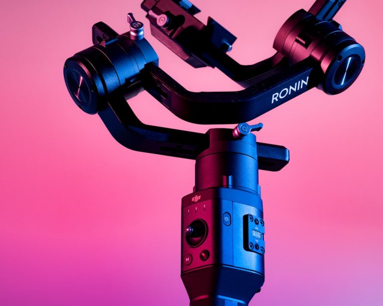 Tech Gadgets Revolutionizing Everyday Life